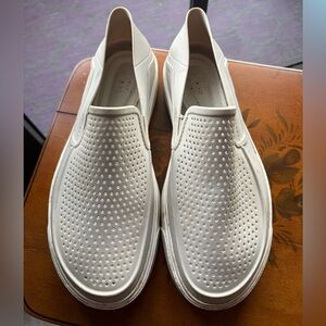 Crocs White Perforated Slip On Loafers Lightweight Comfort Shoes w10